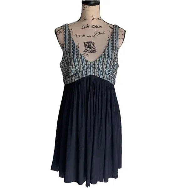 Ladakh Anthropologie Trapeze Dress Size 4 - Image 2