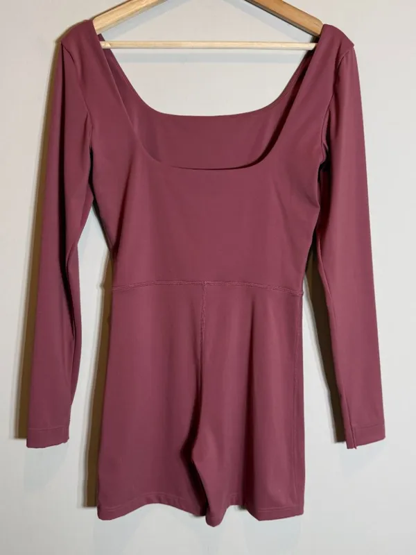 Set Active Sportbody Long Sleeve Shortysuit Romper Women's Medium Canyon Red Gym - Image 9