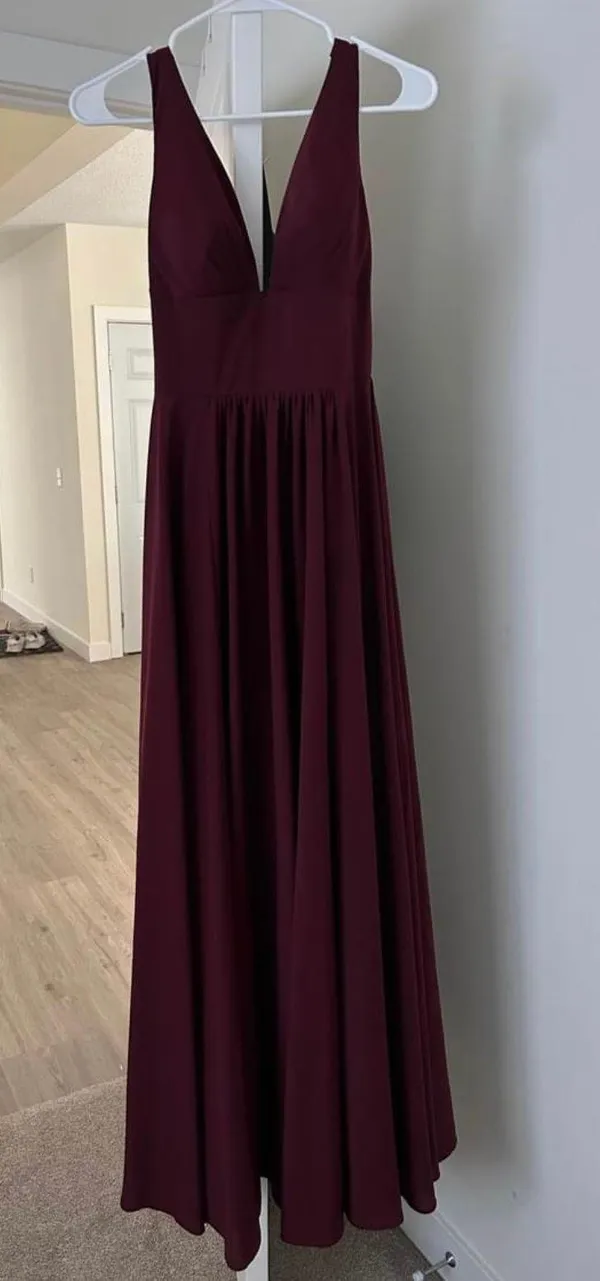 Burgundy long formal dress - Image 3