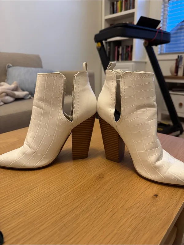 JustFab White Croc-Embossed Pointed Toe High Heel Ankle Boots - Image 6