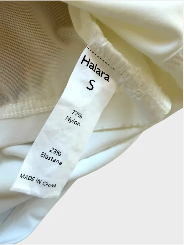 Size S Halara Plush Padded V Neck Plain Tank Top White - Image 4