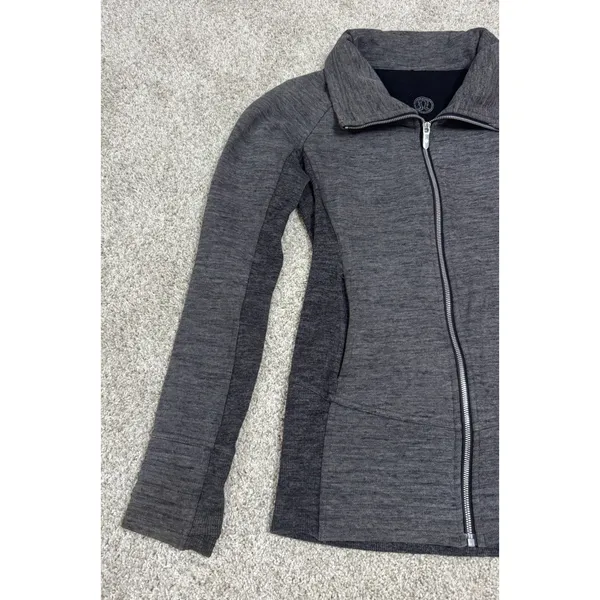 Lululemon Radiant Jacket II Heathered Core Dark Gray Full Zip Size 4 - Image 3