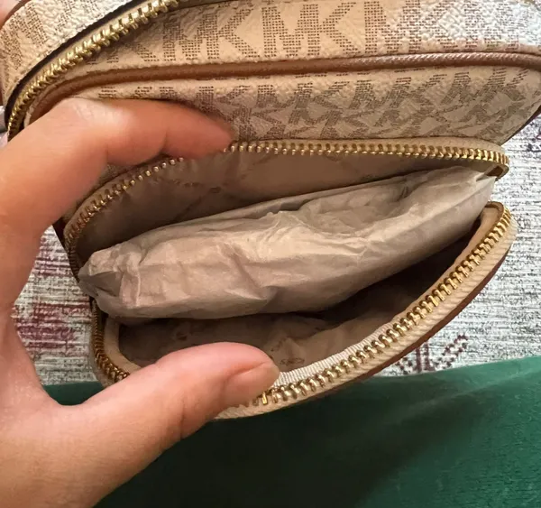 Michael Kors Crossbody Bag - Image 4