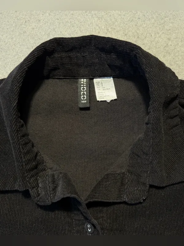H&M Divided Women’s Small Black Corduroy Cropped Button Down Shirt - Image 3