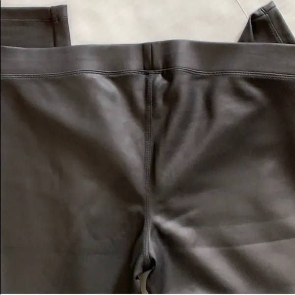 Express faux leather black leggings Sz L - Image 7