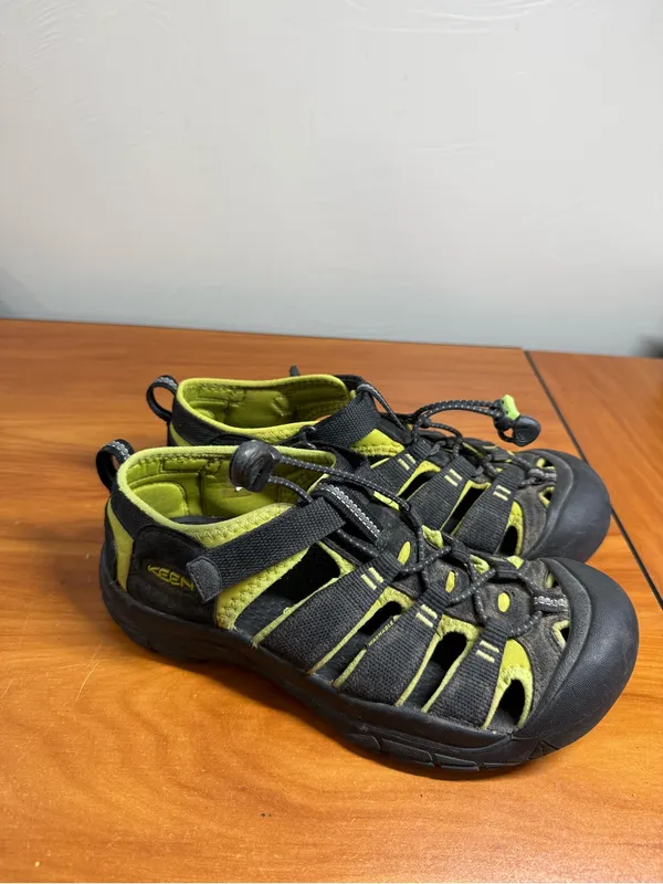 Keen Newport‎ H2 Women's Black Yellow Hiking Sandal Bungee Outdoor Water Shoe W6 - Image 6