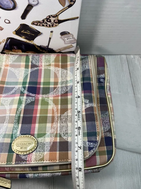 Rare COACH Multicolor Plaid Patent Cosmetic Pouch - Image 14