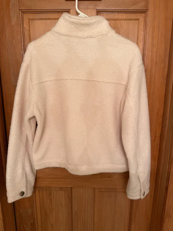 Petal & Pup Sherpa jacket with brown buttons - Image 2