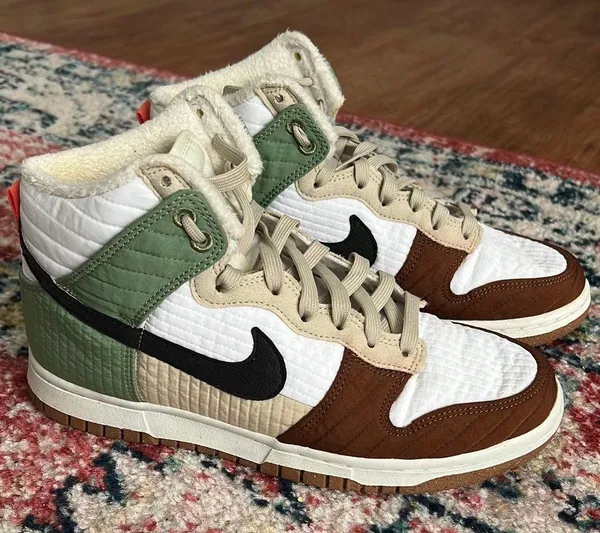 Nike Dunks High top “Toasty” - Image 2