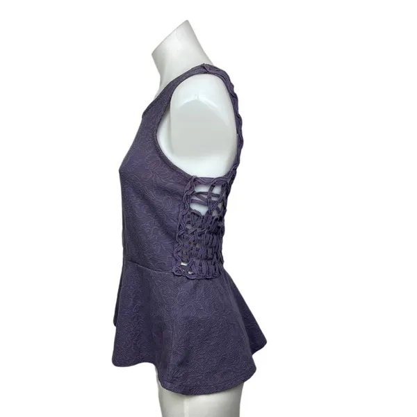 Free People Floral Cotton Purple Sleeveless Round Crochet Peplum Tank Top Size S - Image 2