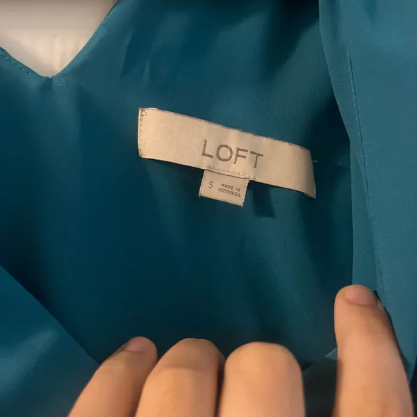 LOFT Teal Blue V-Neck Scrunched Shoulder Ruffle Blouse Size Small - Image 3