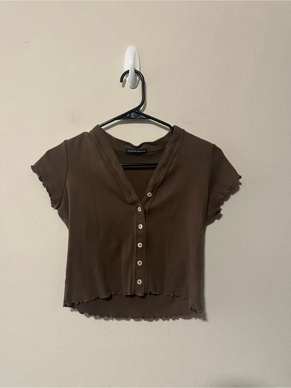 Brandy Melville Paige ruffle crop short sleeve shirt brown one size - Image 2