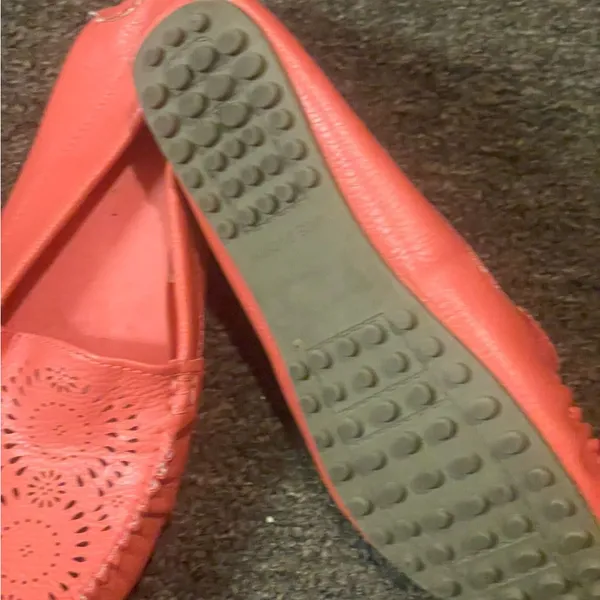 Women's old navy flat shoes size 6 - Image 2