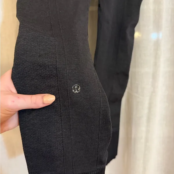 Lululemon Seamless Ebb To Street leggings Heathered Grey/Black - Image 3