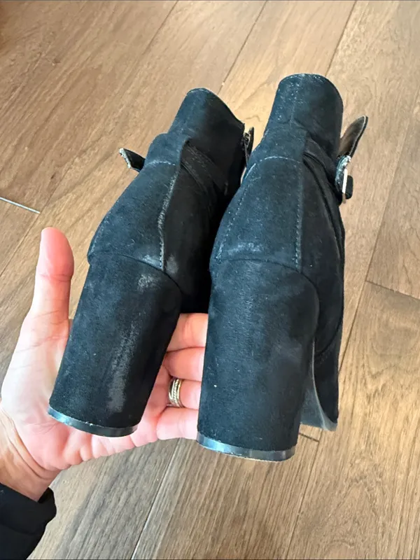 Banana Republic women's Black Suede Zip 4" Heels Ankle Boots Size 8 - C11-685 - Image 6