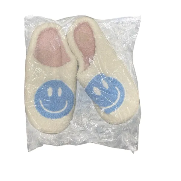 Smiley Face Sherpa Slippers, Size 9.5 - Image 5