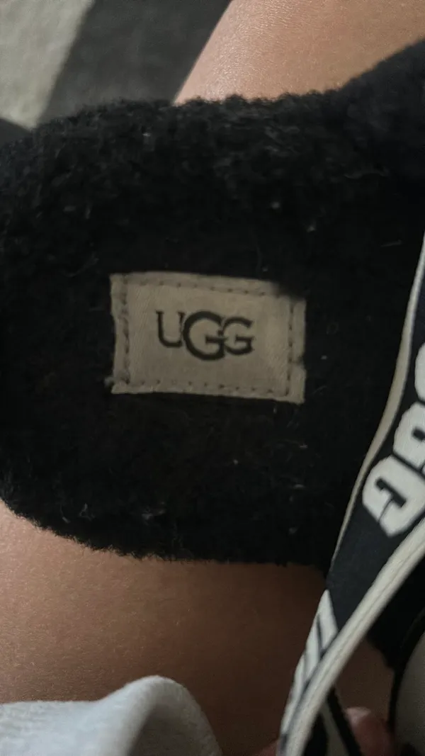 UGG Slippers - Image 4
