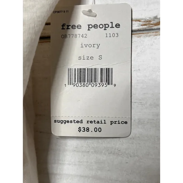 Free People Ivory Crochet Lace Tank Top Sleeveless Boho Size Small NWT - Image 5