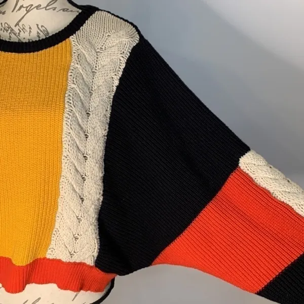 Moon & Madison cropped color block cable sweater L - Image 6