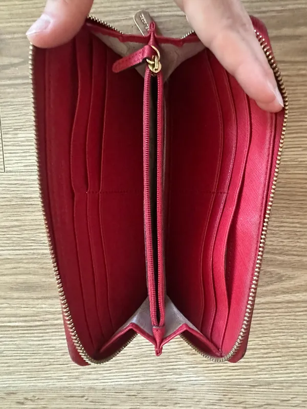 Michael Kors Wallet - Image 3