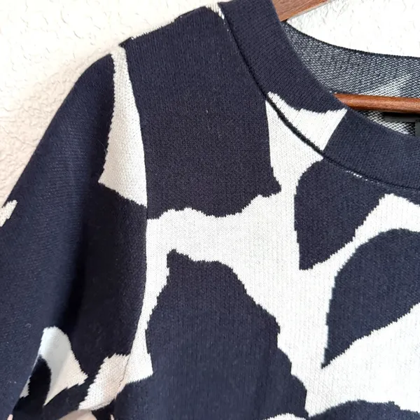 Ann Taylor Womens Sweater Blue Short Sleeve Knit Size Medium - Image 6