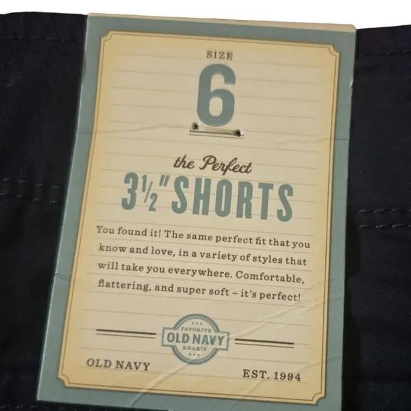 NWT Old Navy 3.5 Chino Shorts‎ - Image 4
