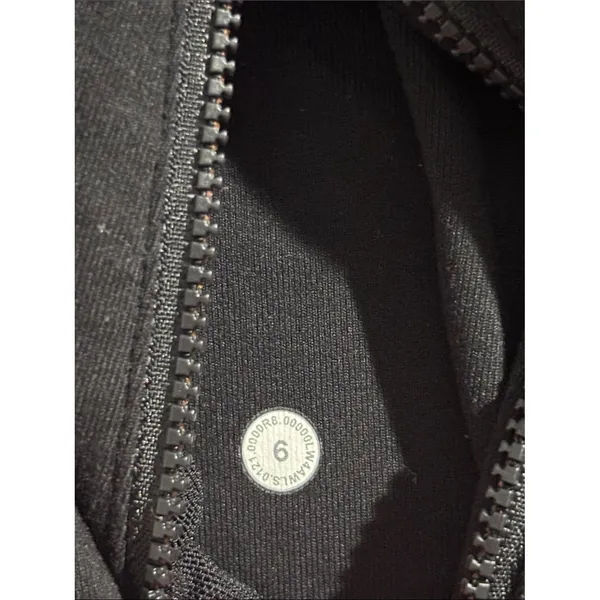 Lululemon Define Jacket *Luon Compressive Sculpting Bodycon Size 6 - Image 6