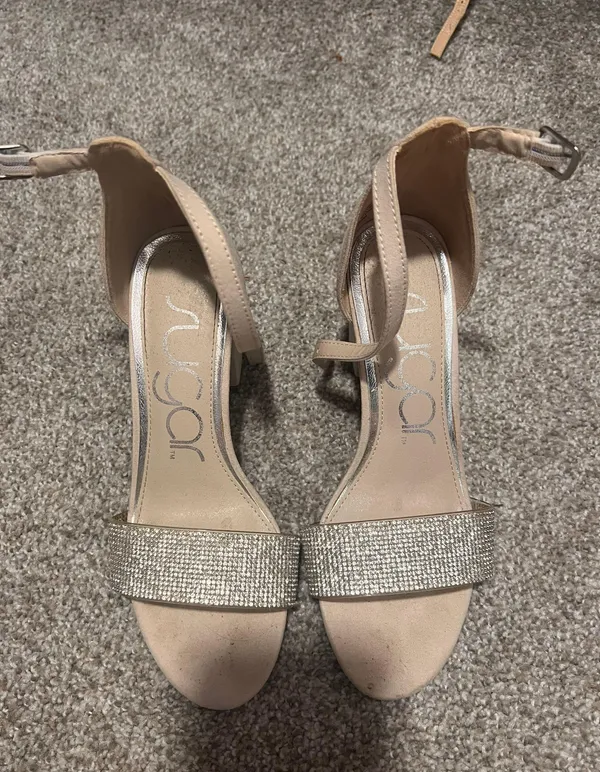 Heels Sparkly Silver Size 7 - Image 2