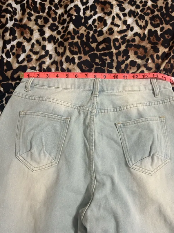 Classic High-Rise Wide-Leg Women's Jeans in Light Sage - Image 4