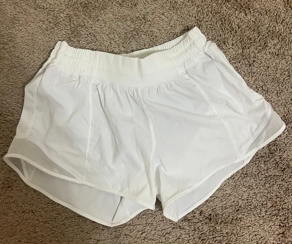 Lululemon Hotty Hot Shorts 4” - Image 3