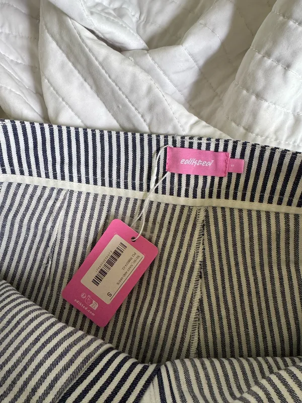 Edikted Mini Skirt - Image 4