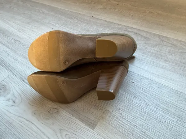 Old Navy Women’s Ankle Booties Olive Green Block Heel Size 10 New With Tag - Image 8