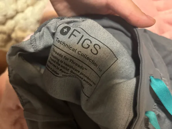 Figs scrub pants  - Image 2