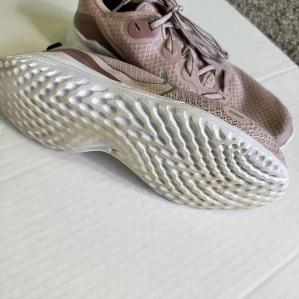 Nike Renew Pink Mesh Running Shoes Sneakers Womens 9 Casual Classic Comfort - Image 6
