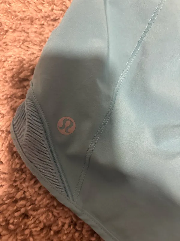 Lululemon Shorts Hotty Hot - Image 3