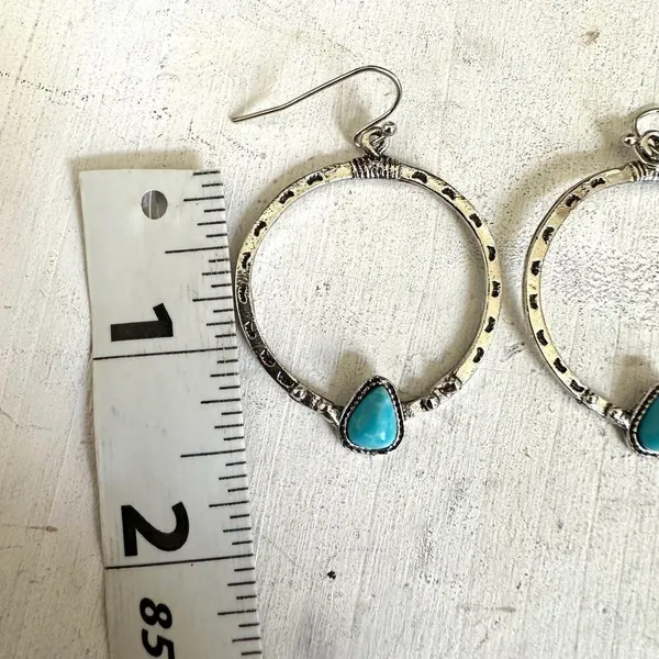 Silver/turquoise tone circle earrings - Image 7