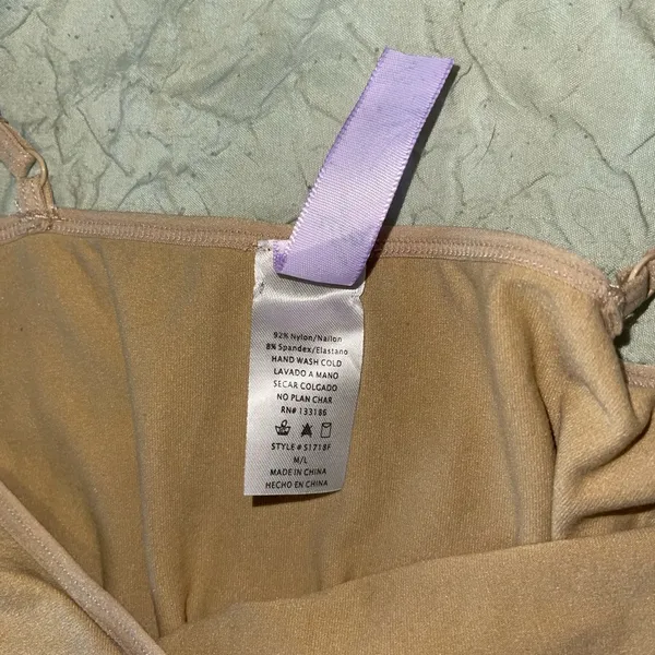 Alya Adjustable nude under tank - Image 4