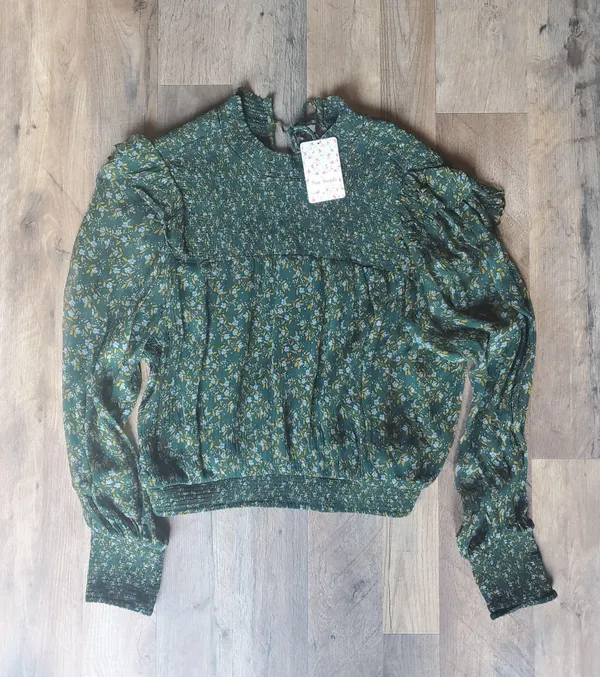 Roma Smocked Hi-Low Blouse - Image 3