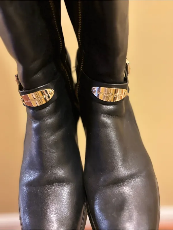 MICHAEL Michael Kors Black Leather Knee-High Boots with Gold Hardware - Image 7