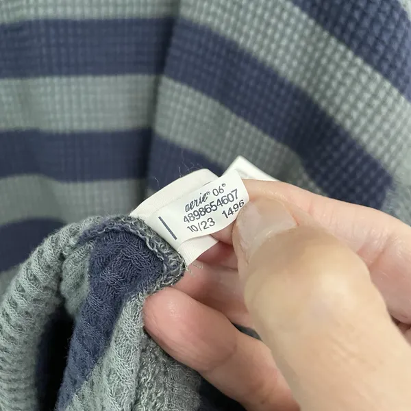 OFFLINE By Aerie Oversized Shirt Women's Medium Long Sleeve Striped Waffle Navy - Image 9