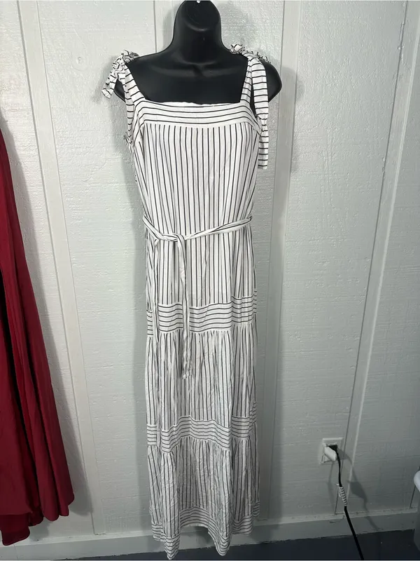 Cz Collection by Cezelle Blue and White Dress Size Medium EUC - Image 3