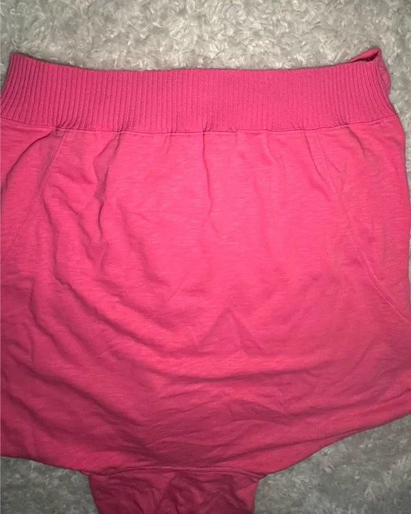 Pink sweater hoodie Size L - Image 4