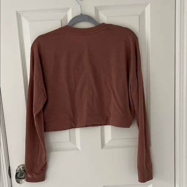 Vuori Cropped Henley Long-Sleeve Top - Rust Brown - Image 7