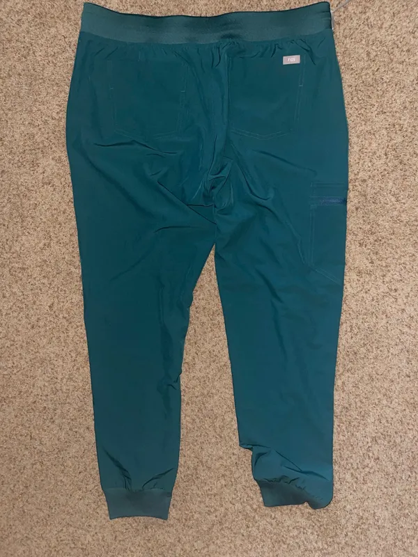 FIGS Jogger Women’s Scrub Pants - Image 8