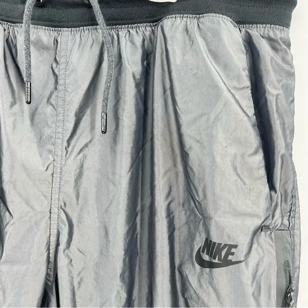 Nike Woven T2 Training Joggers Women M Gray Mesh Lined Tapered Track Pants - Image 2