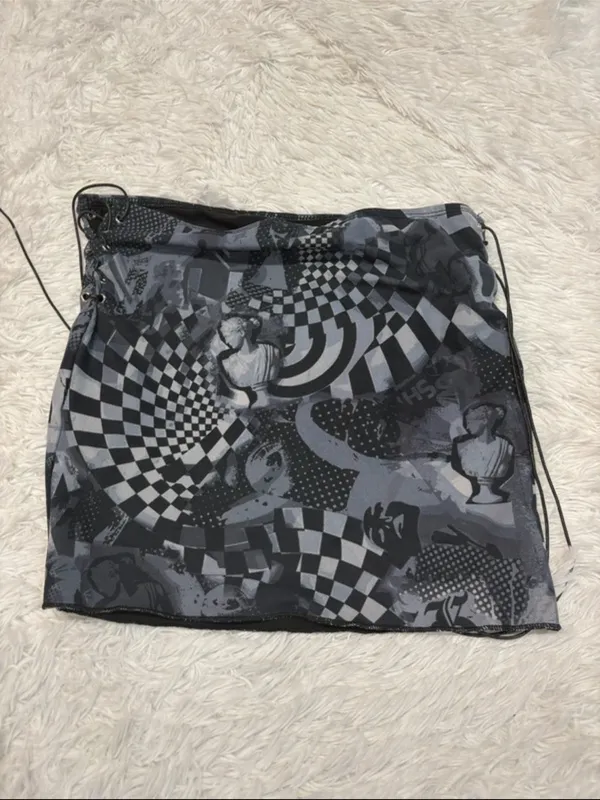 Edikted Tati Graphic Lace-Up Mini Skirt in Black & Gray - Image 2