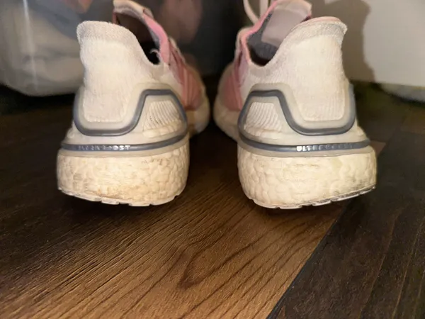 Adidas Pink UltraBoost - Image 4