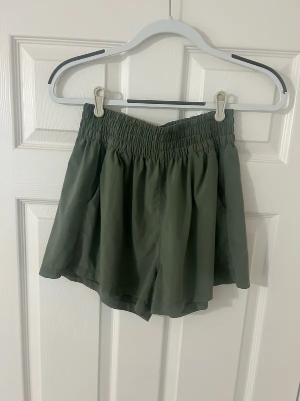 Vuori Shorts - Image 2