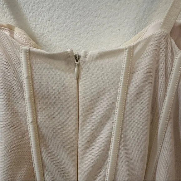 Oh Polly Women's Overload Mesh Bodycon Corset Mini Dress Size 6 NWT‎ Ivory - Image 7