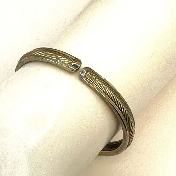 Vintage gold tone bracelet watch abalone face - Image 7